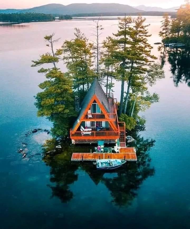 New Hampshire, USA.jpg